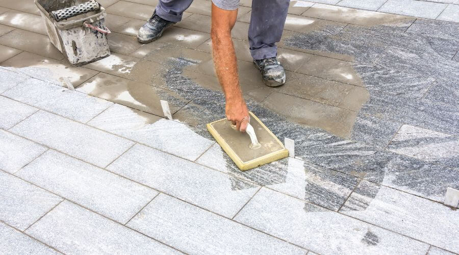 Professional gutter cleaning in Kentwood, LA